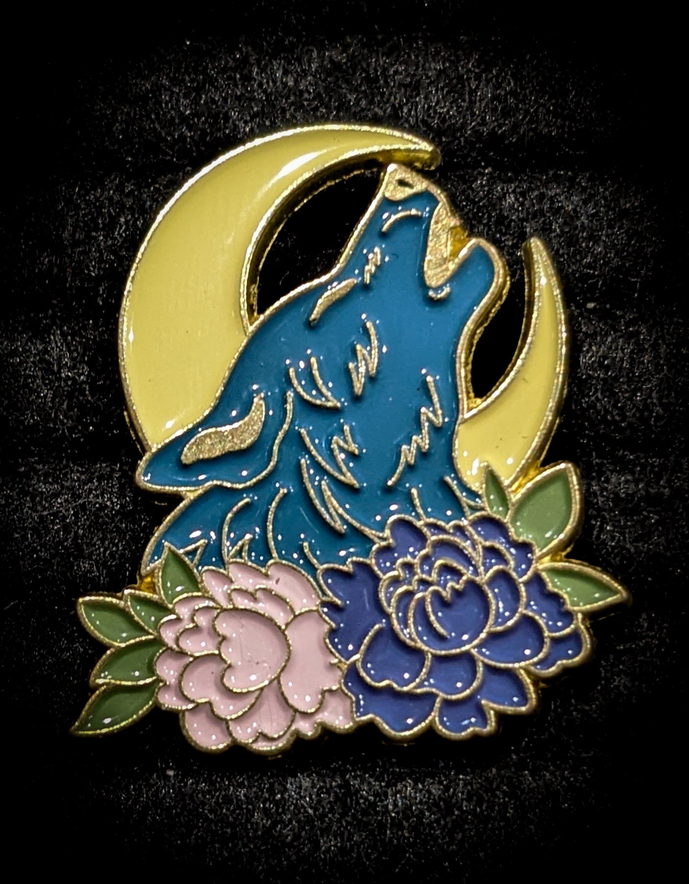 Wolf - Howling at the Moon