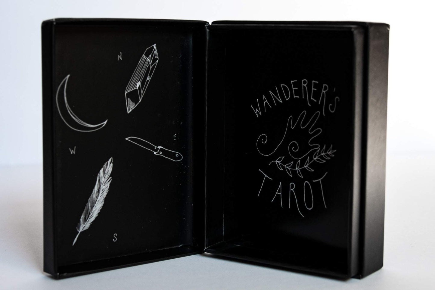 Wanderer's Tarot: 78 Cards and Fold-out Guide - By Casey Zabala
